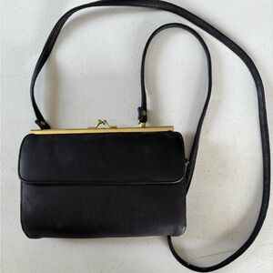 Elegant Black Leather Shoulder Bag